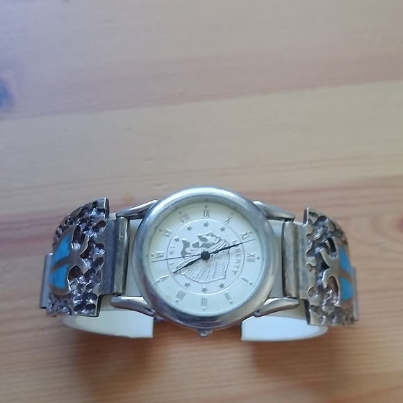 Vtg Navajo Liberty Sterling Silver and Turquoise inlayed wrist watch. - Picture 2 of 6